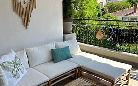 Nice, Spacious And Bright Apartment In Thermi, Thessaloniki.